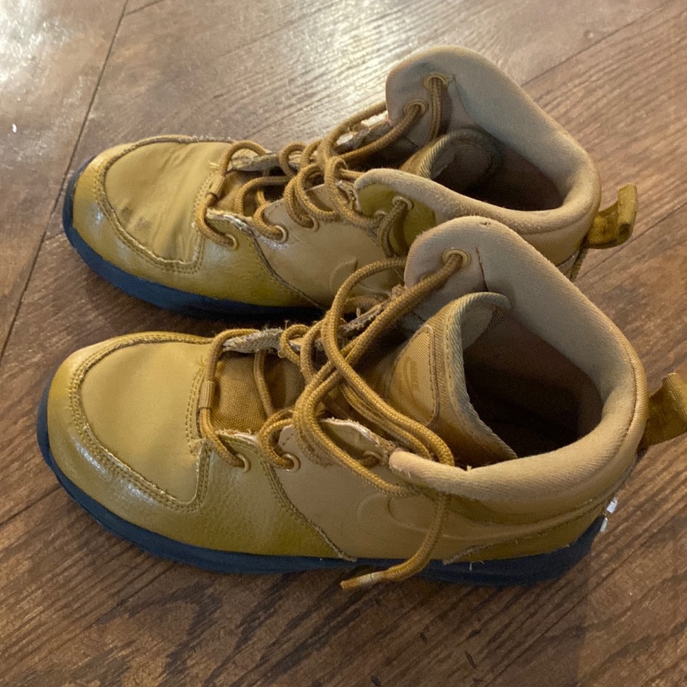 Nike shoes